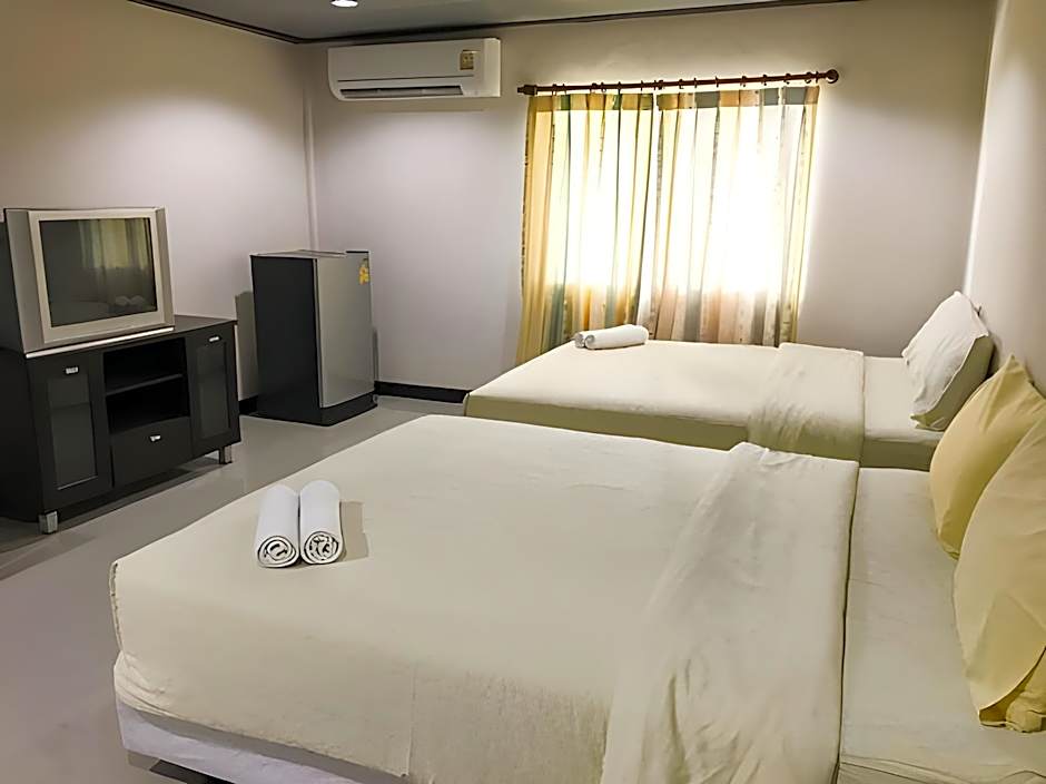 Sea Land View Apartment @ Sriracha