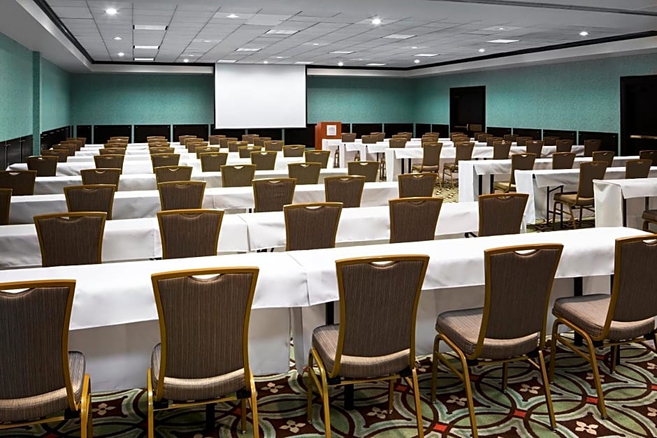 Four Points by Sheraton Richmond Airport