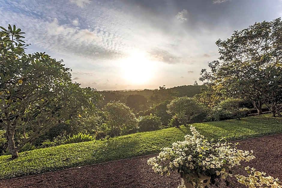 Villa Mayurana by Edwards Collection