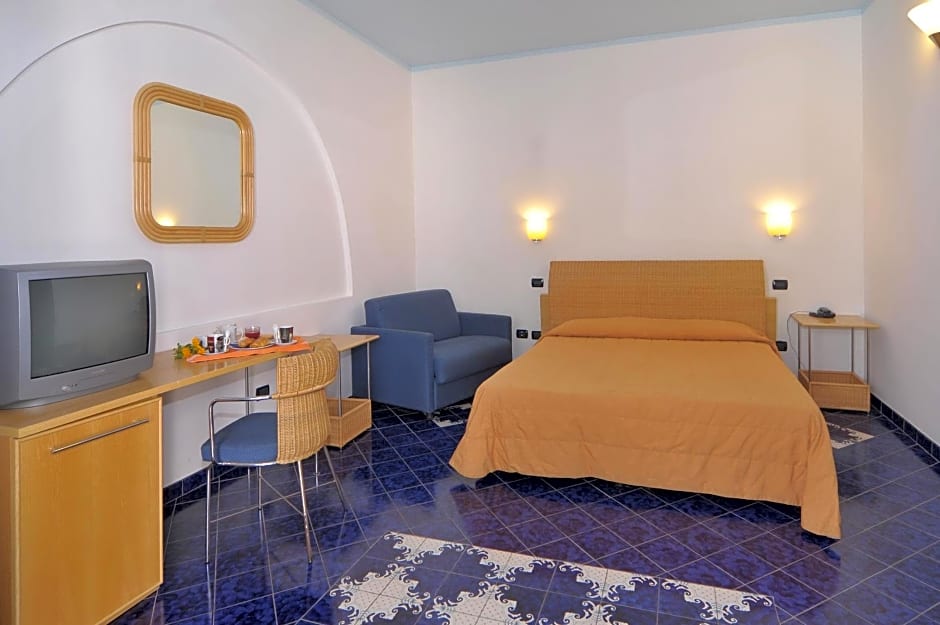 Hotel Aura