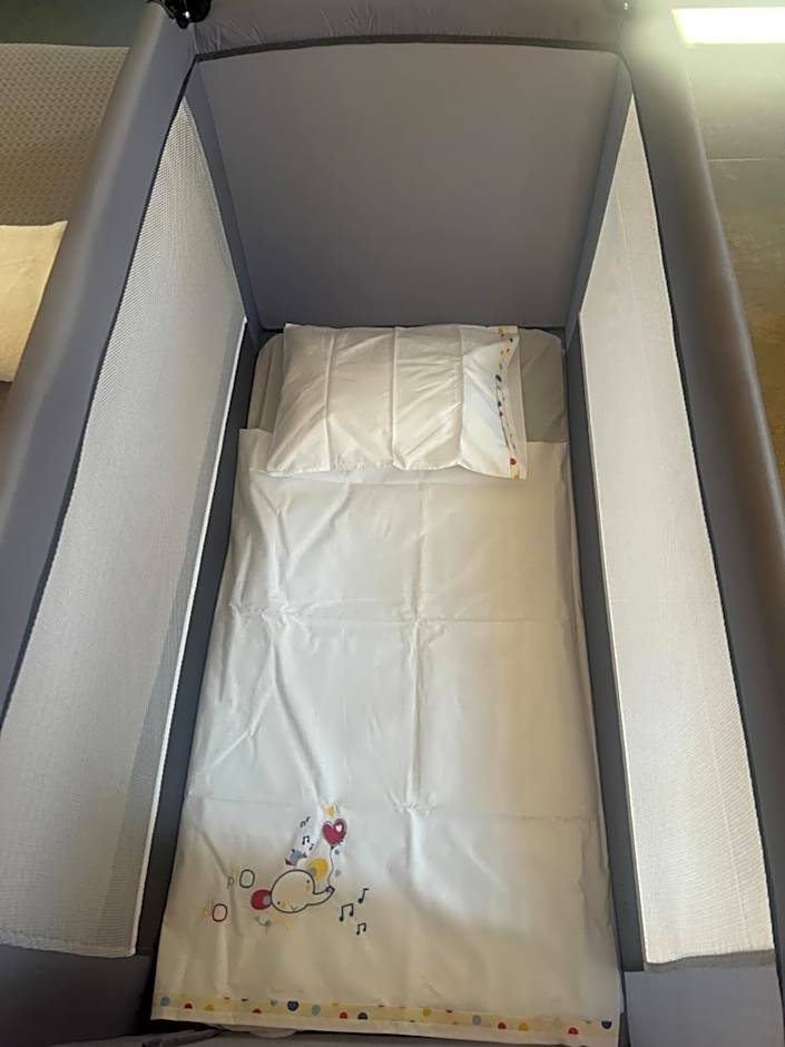 Xenion1850 culture and living