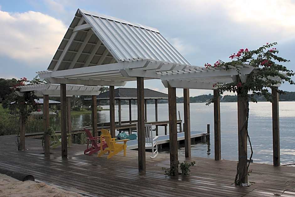 Lake Roy Beach Inn - Winter Haven