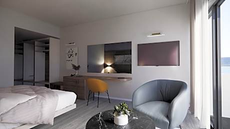 Superior Balcony Room