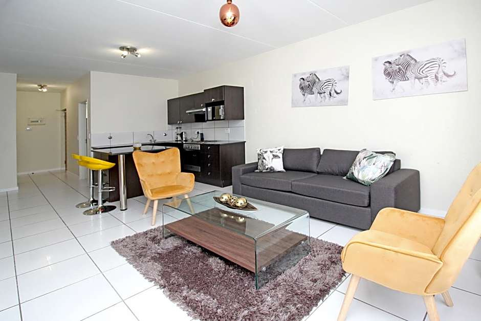 GREENWICH 2 bedroom 2 bath serv apart with 24hrs electricity