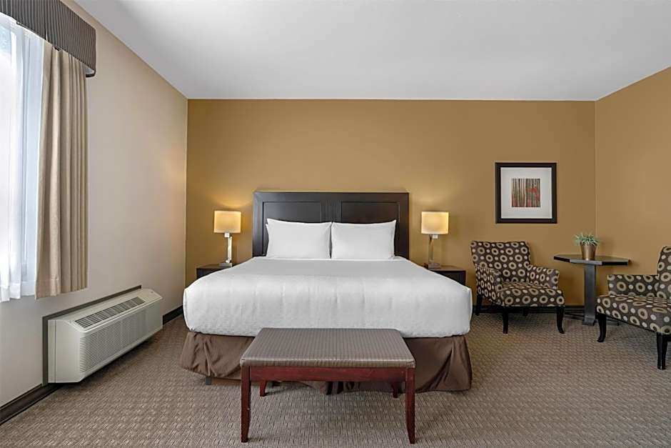 Best Western Plus Baker Street Inn