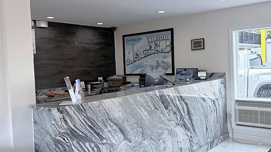 Super 8 by Wyndham Monticello AR