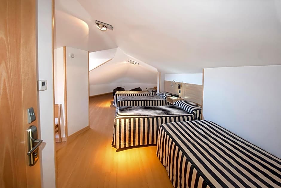 Hotel Puerta de la Santa