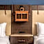 Hotel Westport Kansas City, Tapestry Collection by Hilton