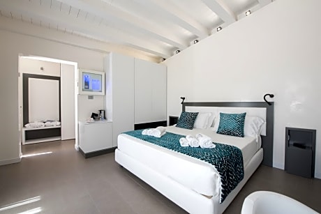Deluxe Double Room with Private Terrace