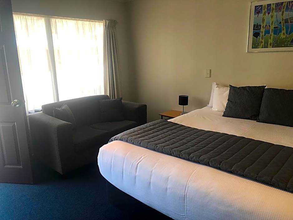 Claremonte Motor Lodge