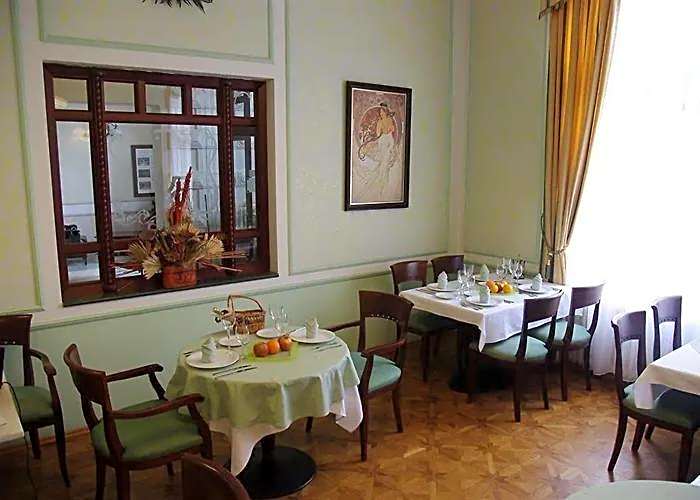 Hotel Ester