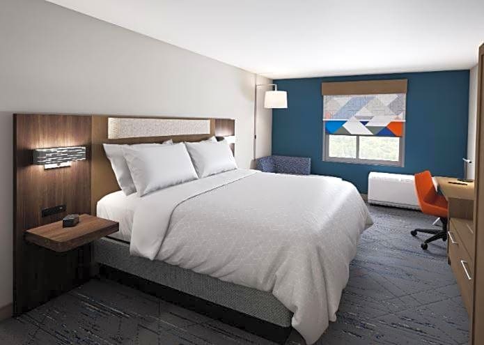 Holiday Inn Express & Suites - Hawaiian Gardens By IHG