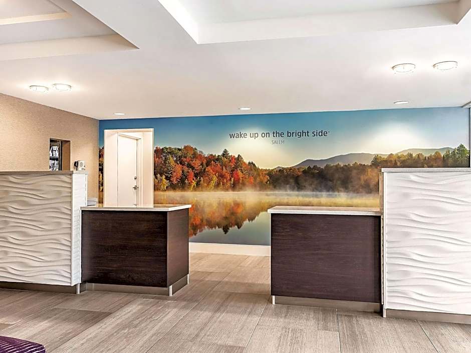 La Quinta Inn & Suites by Wyndham Salem