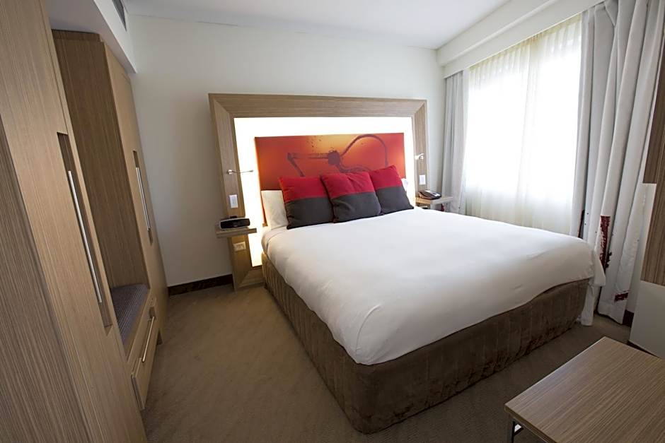Novotel Sydney Olympic Park Hotel