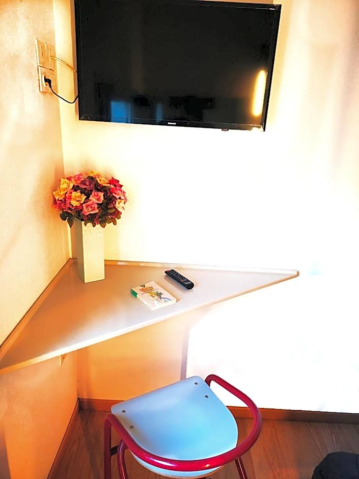 Lemon Hotel Ch Futuroscope