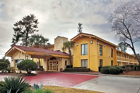 La Quinta Inn by Wyndham Savannah Midtown