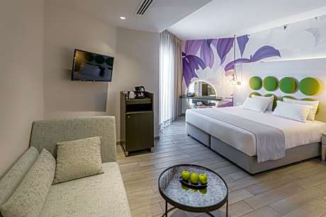 Deluxe Superior Room - Inland View