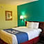 Days Inn by Wyndham Marianna