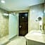 Colosseum Marina Hotel