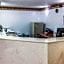 Econo Lodge Inn & Suites
