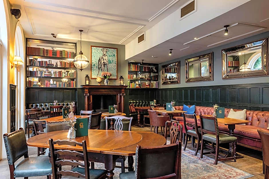 Coach & Horses Hotel