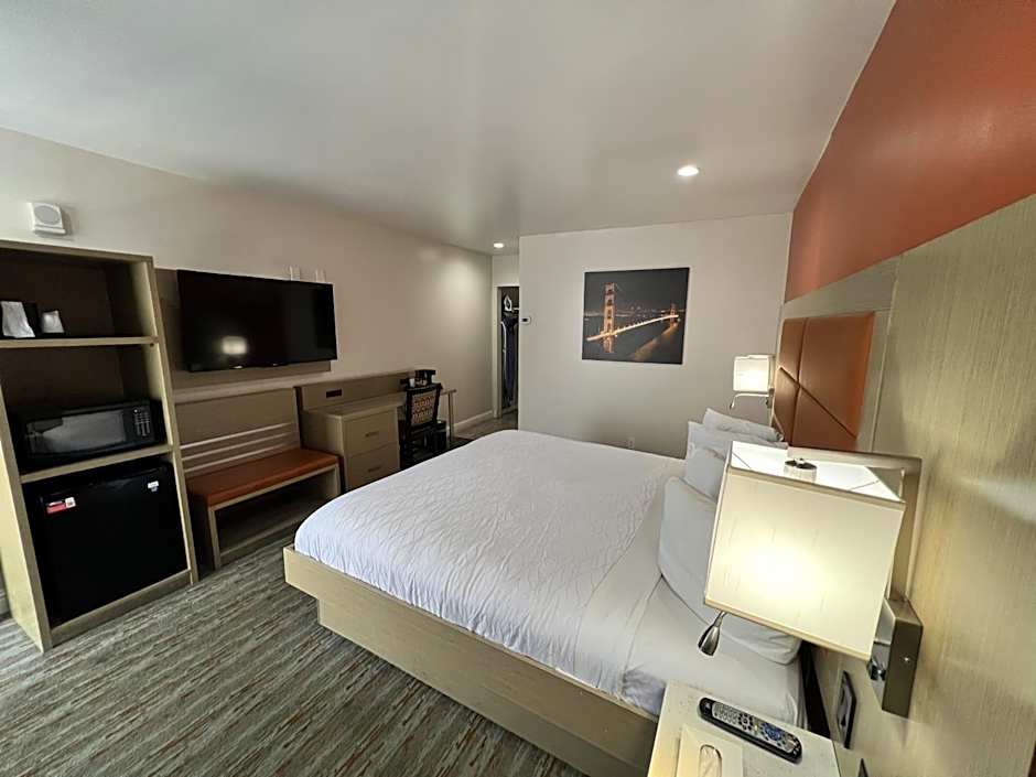 Presidio Parkway Inn