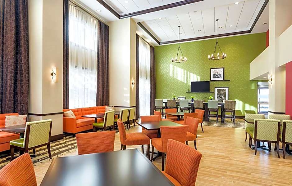 Hampton Inn By Hilton And Suites San Bernardino, Ca