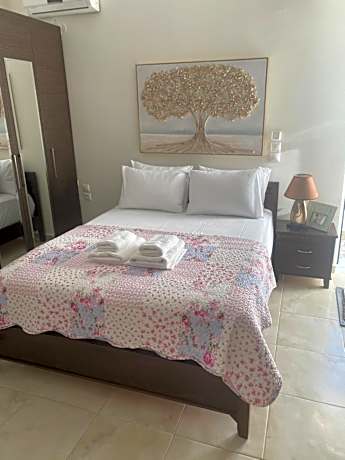 Deluxe Triple Room with Sea View