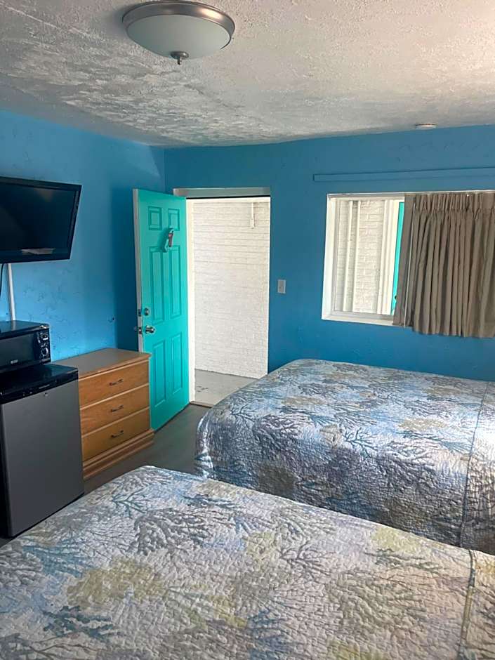 Surfcomber Motel