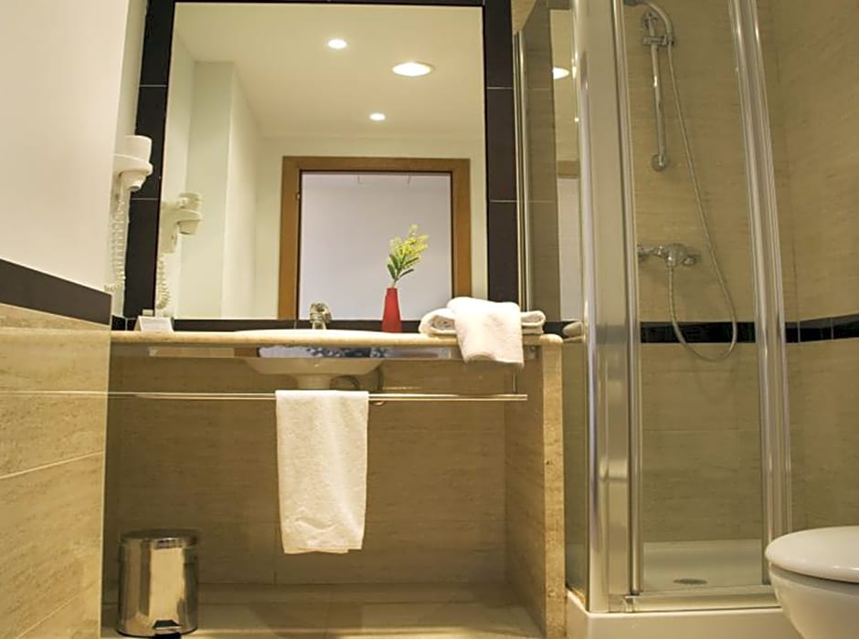 Photo 1 of 3 of Junior Standard Suite