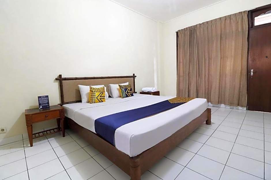 SPOT ON 2426 Hotel Aget Jaya Ii