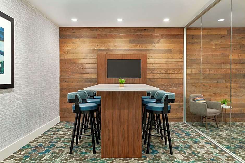 Hilton Garden Inn Seattle Airport