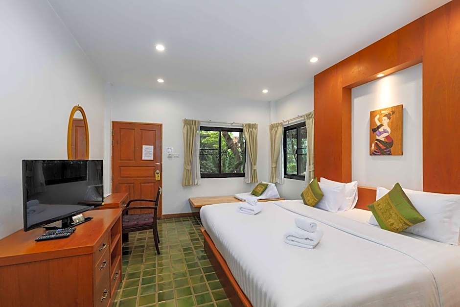 Charlie House Pinklao