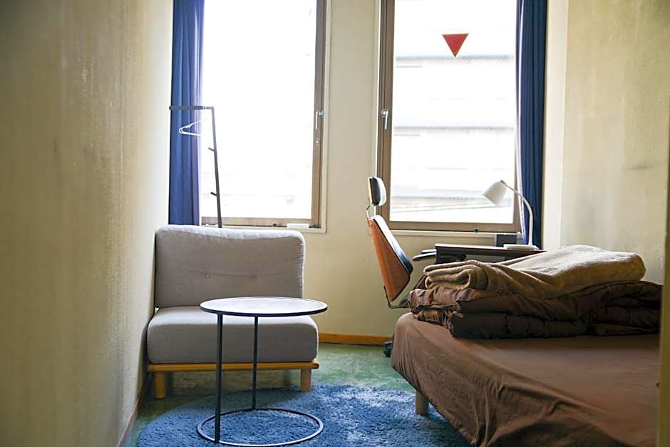 Photo 1 of 9 of Single Room