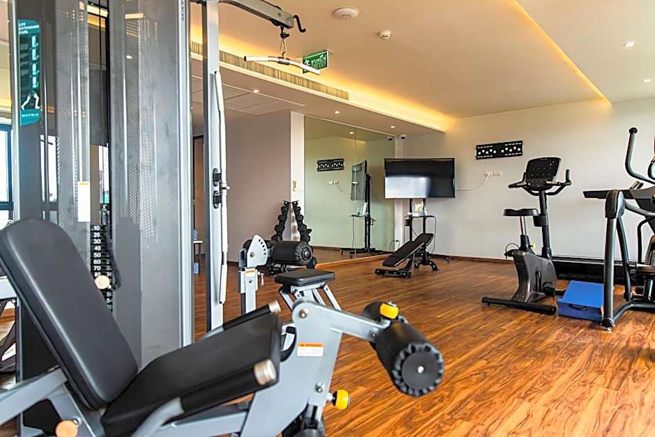 Tour De Phuket Hotel - SHA Plus