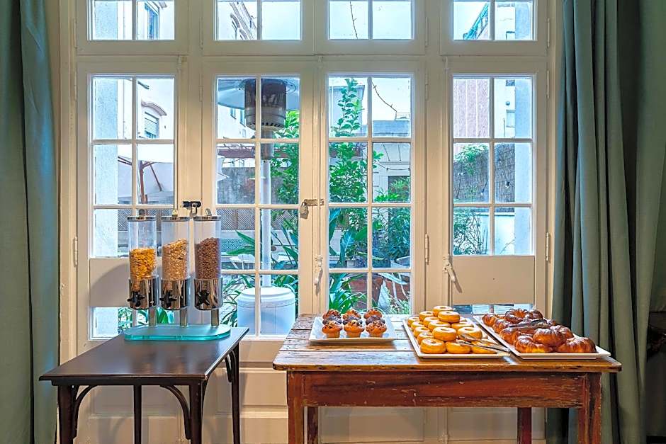 Casa Gracia Barcelona Hostel