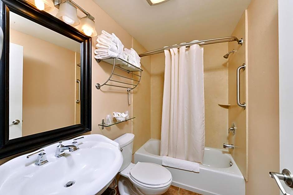 Dana Point Marina Inn