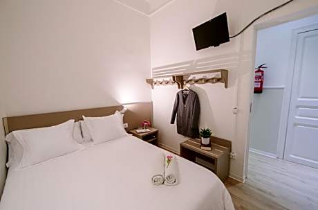 Economy Double Room with Shared Bathroom