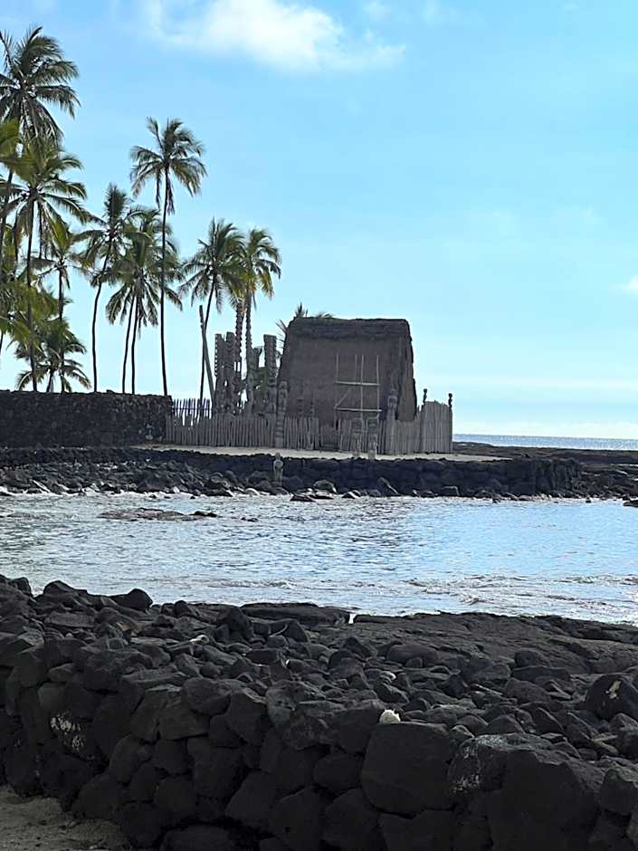 Ocean view Mauna Loa Shores Kai Ekahi #201 next to Carlsmith Beach Park Hilo HI