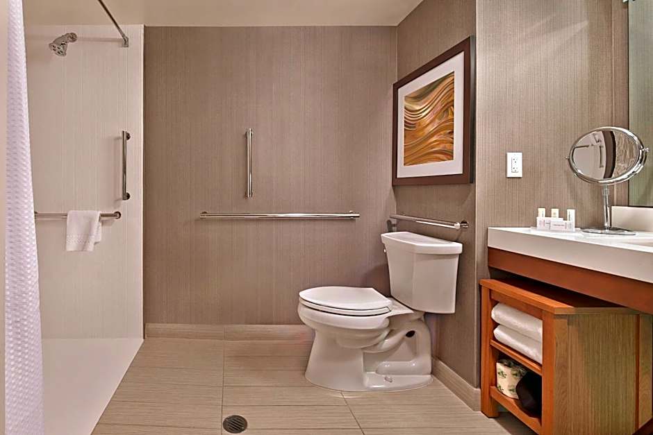 Courtyard by Marriott Philadelphia City Avenue