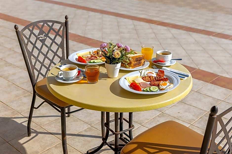 Seagull Hotel Apartments