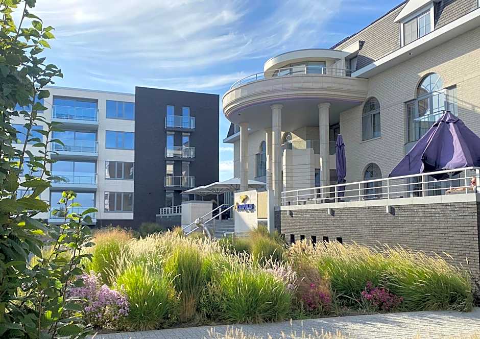 Hotel Acropolis " Op het sportiefste park van de kust "