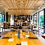 Hotel Indigo Larnaca By IHG- Adults Only