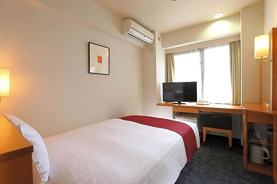 Photo 1 of 12 of Single Room - Non-Smoking
