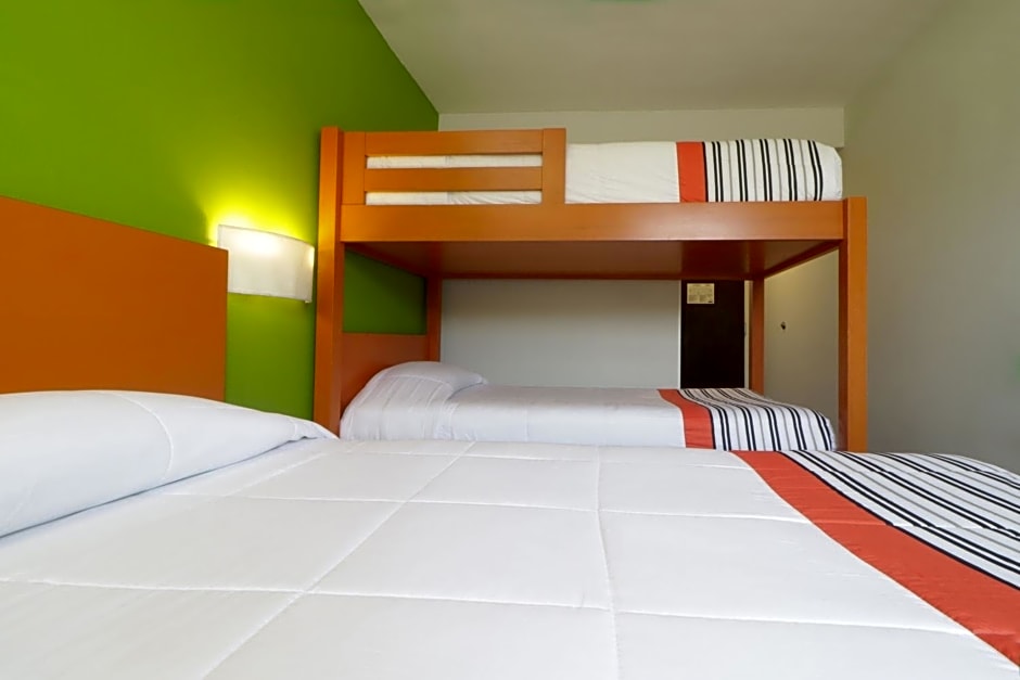 City Express Junior by Marriott Toluca Aeropuerto