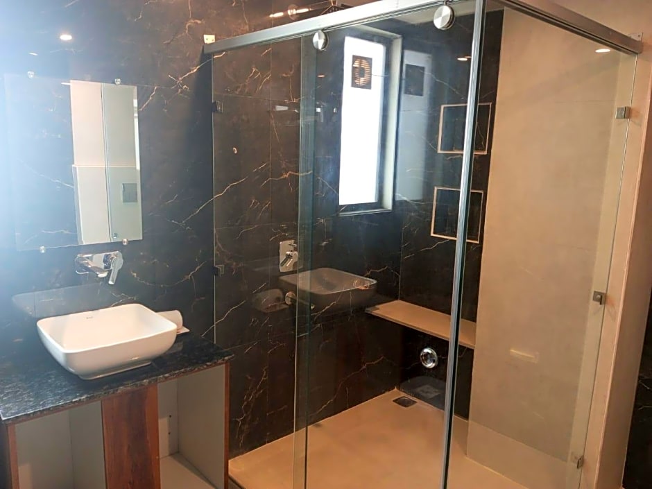 NAT GRAND REGENCY LUDHIANA