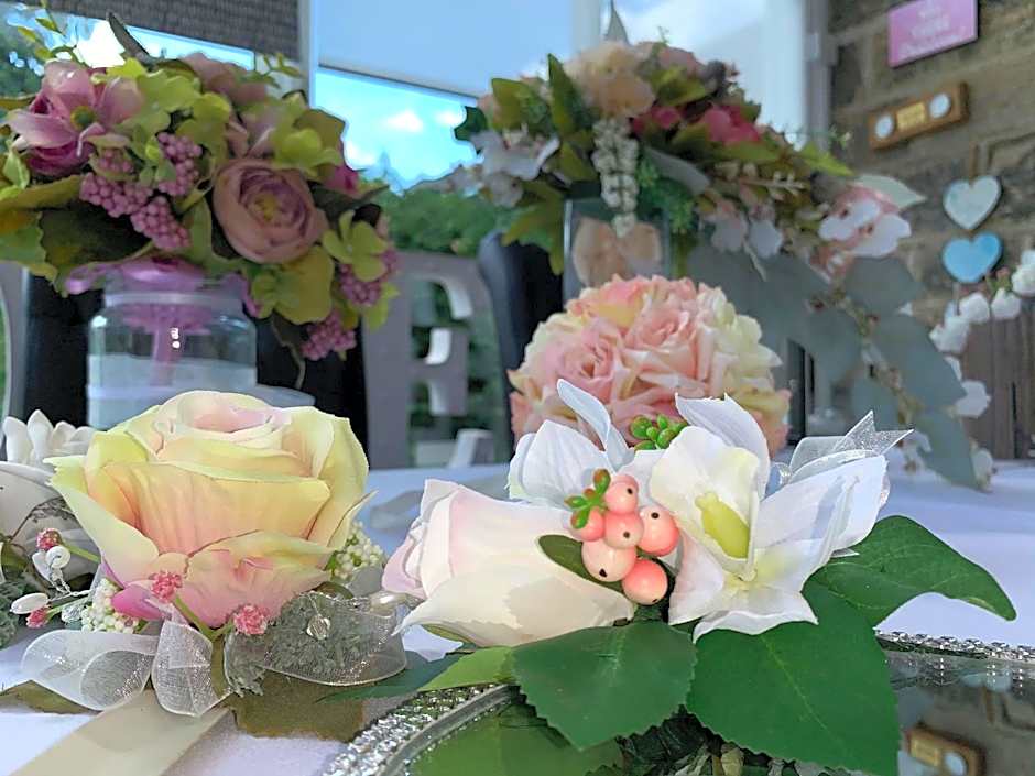 Dimple Well Lodge Hotel