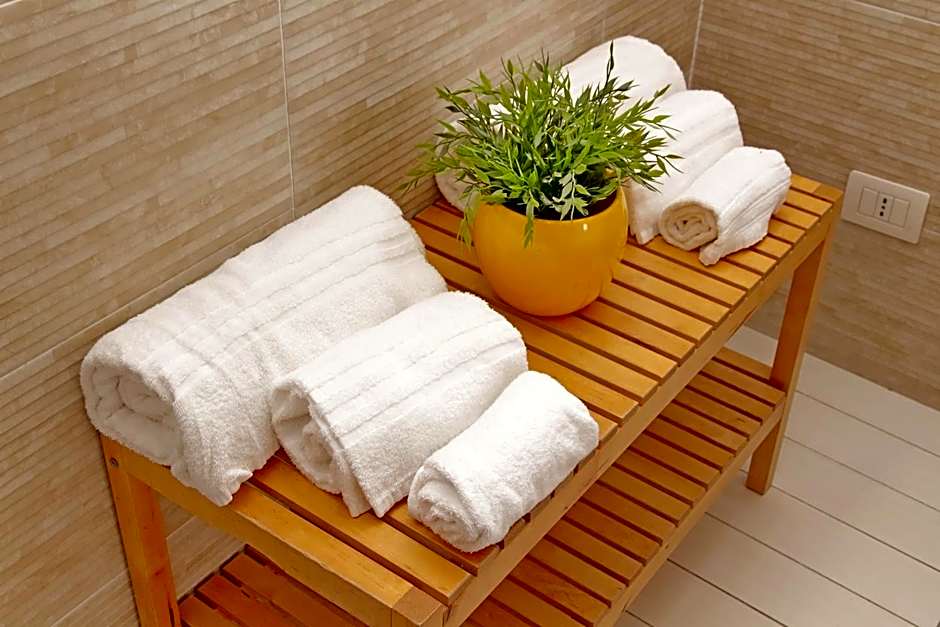 Opera Inn Suites - Rooms and Apartments