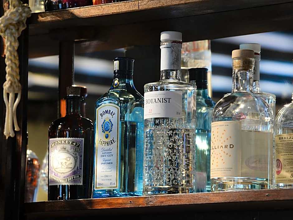 THE Waterloo Arms Hotel