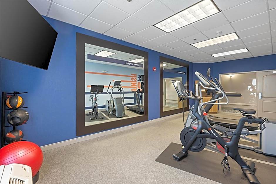 Hampton Inn By Hilton And Suites Madera